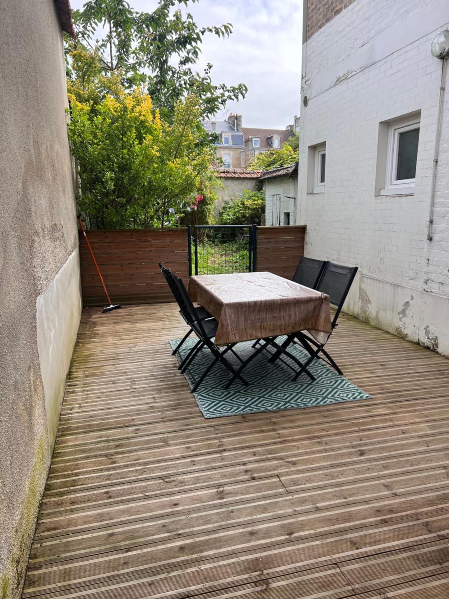 Appartement Hyper Centre Reims Le Gite Du Sorcier Exteriér fotografie